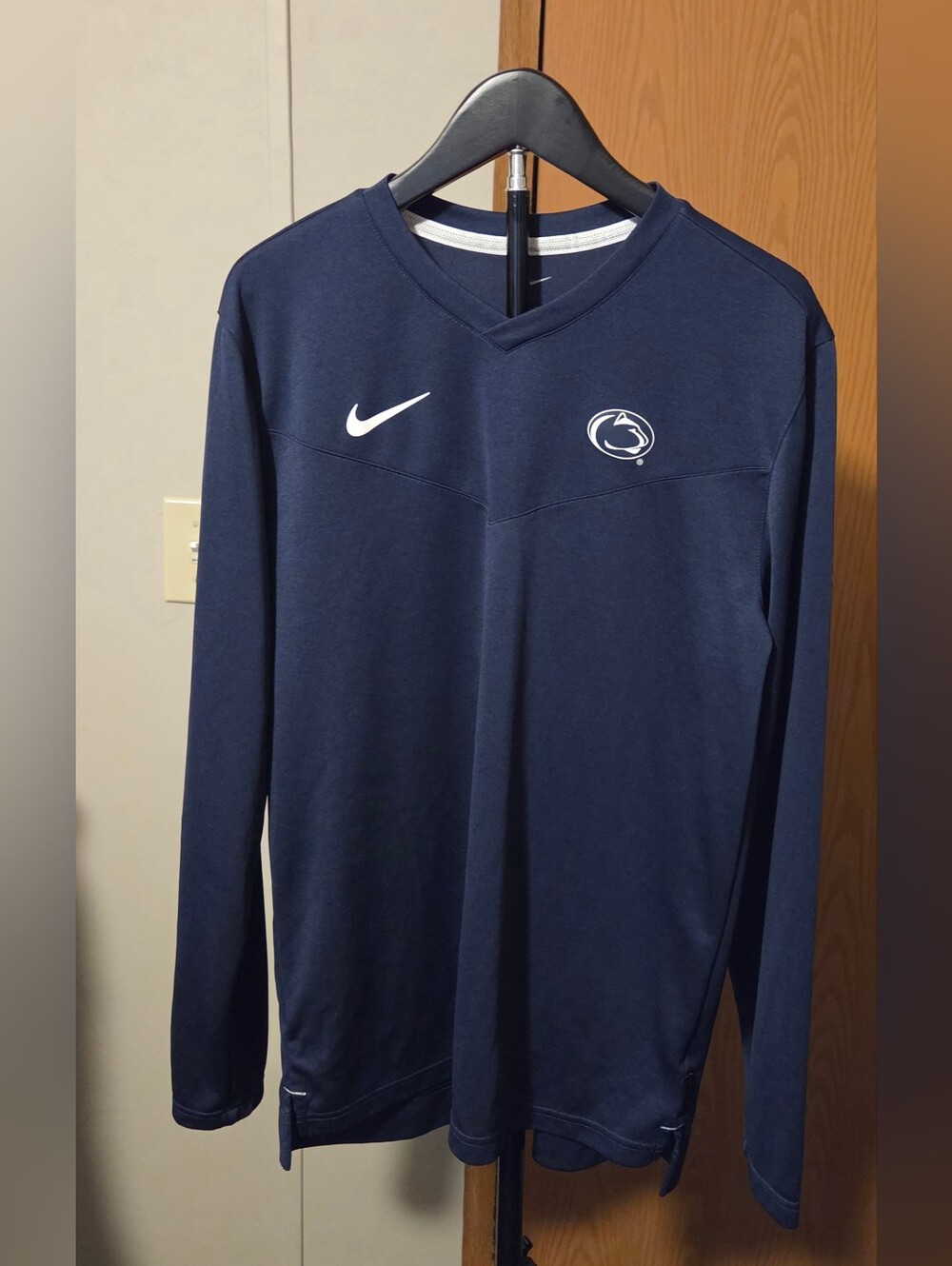 Nike Men’s Penn State Navy Long-Sleeve Sweater